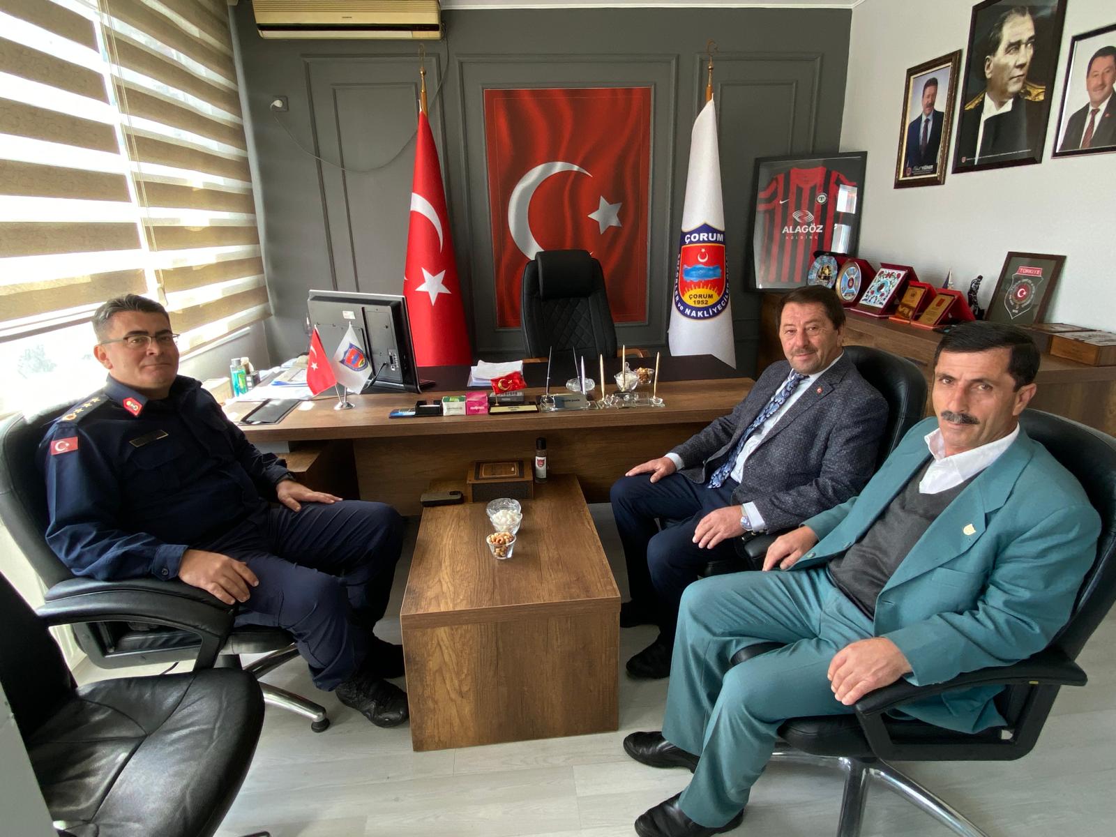 KOMUTAN AYVAZ’DAN ŞOFÖRLER ODASI’NA İADE-İ ZİYARET